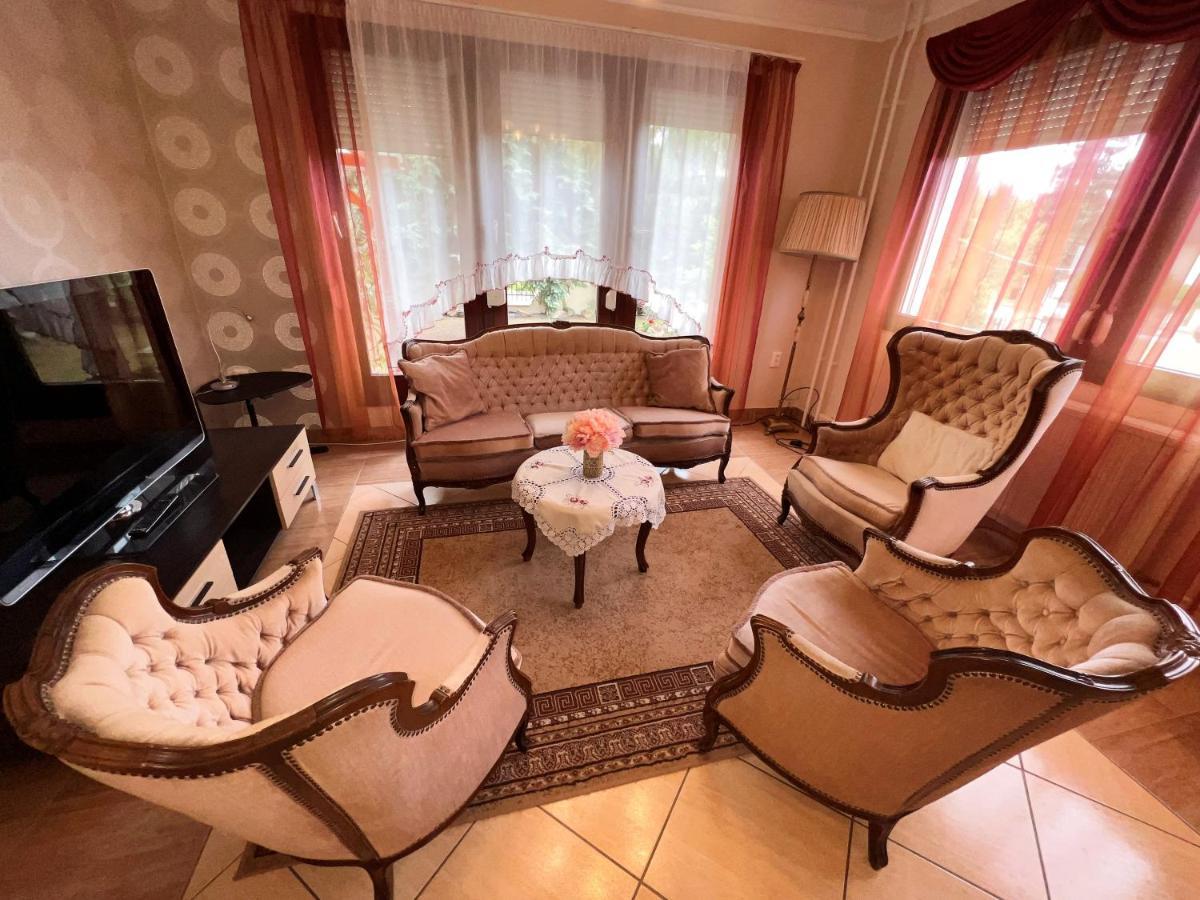 Relax Apartman Ньїредьгаза Екстер'єр фото