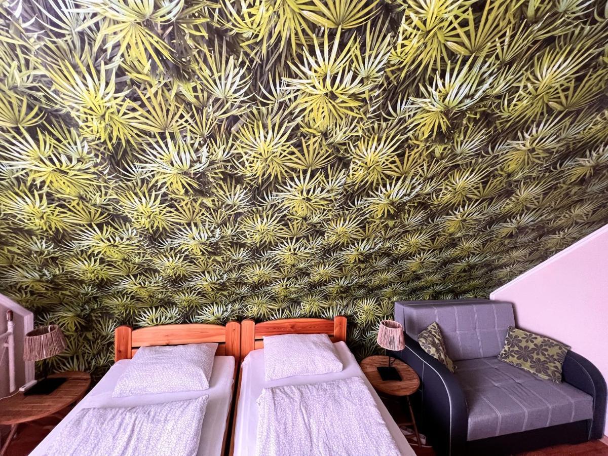 Relax Apartman Ньїредьгаза Екстер'єр фото