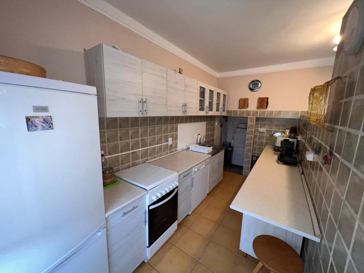 Relax Apartman Ньїредьгаза Екстер'єр фото