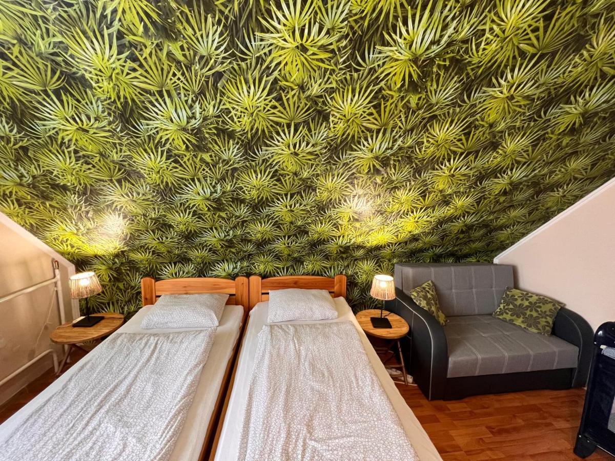 Relax Apartman Ньїредьгаза Екстер'єр фото