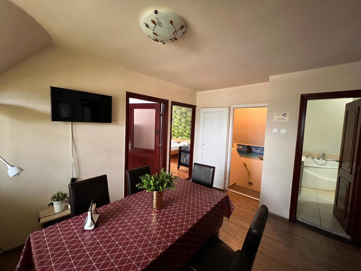 Relax Apartman Ньїредьгаза Екстер'єр фото