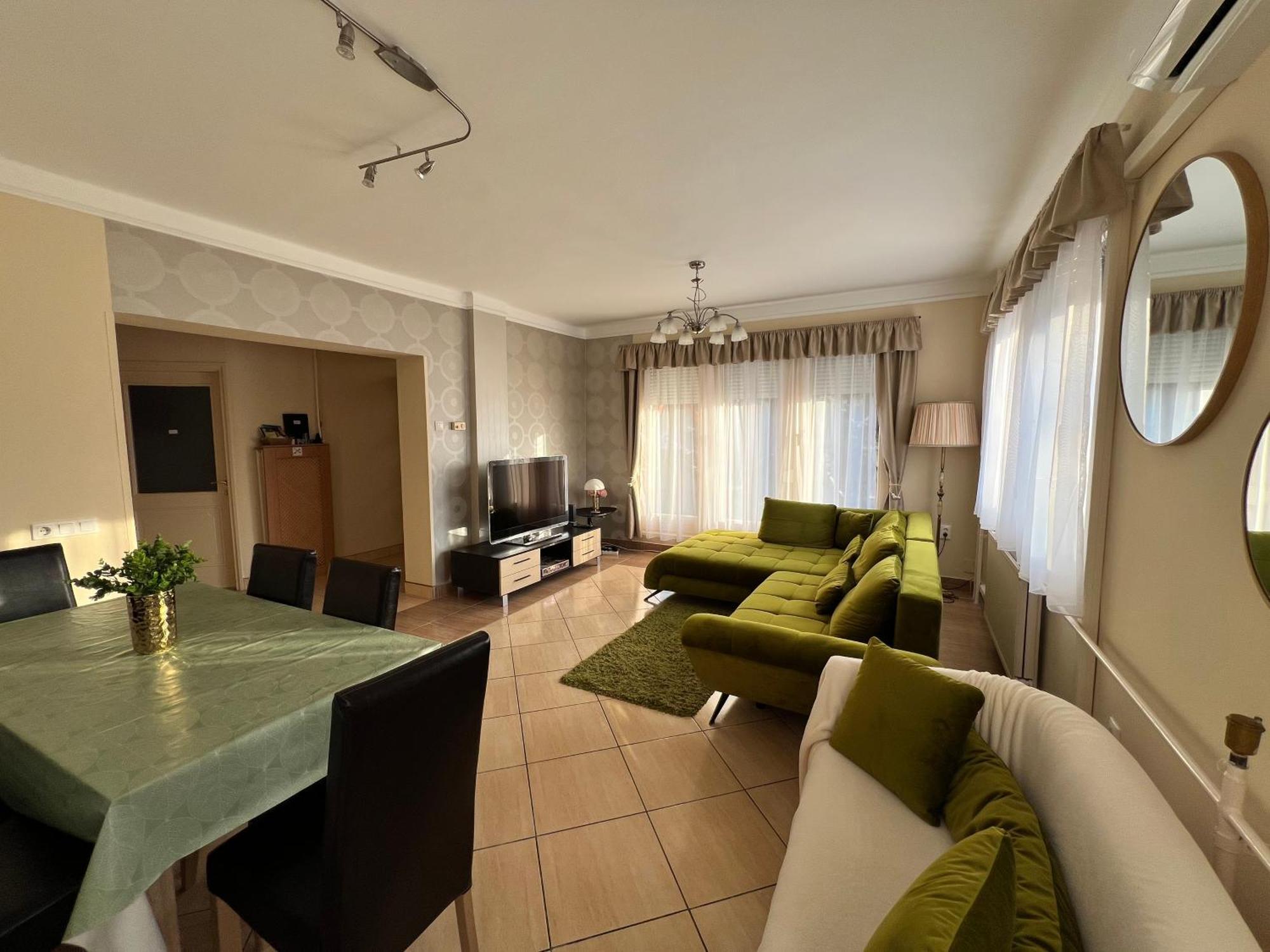 Relax Apartman Ньїредьгаза Екстер'єр фото